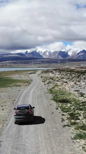 自驾西藏高原湖泊航拍视频自然风光111秒视频