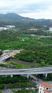 深圳南山智园建筑群地铁轨道视频