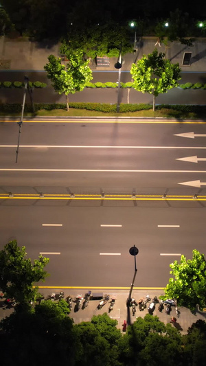 航拍城市夜景街景交通车流道路红绿灯斑马线素材城市素材57秒视频