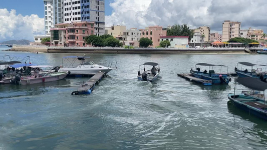 海湾美景 海边 蓝蓝的海水 视频