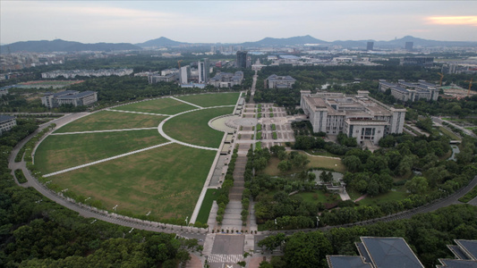 4K航拍南京东南大学视频