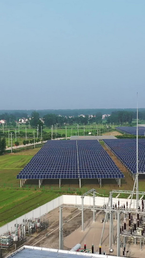 航拍太阳能光伏发电站合集绿色能源115秒视频
