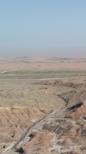 新疆丹霞地貌航拍无人机45秒视频