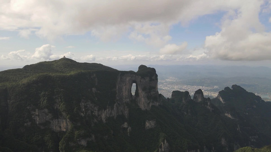 湖南张家界天门山5A景区航拍视频