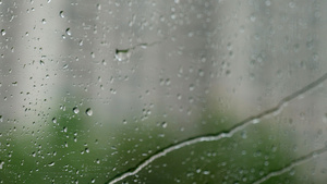 4K升格雨水落窗71秒视频