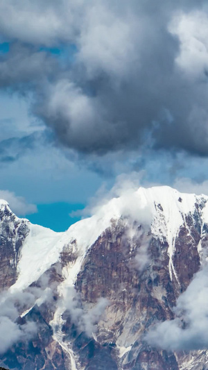 延时西藏318国道雪山冰川素材蓝天白云15秒视频