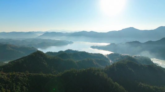 4K航拍自然风光山河风光晨雾烟雾缭绕高山河流视频