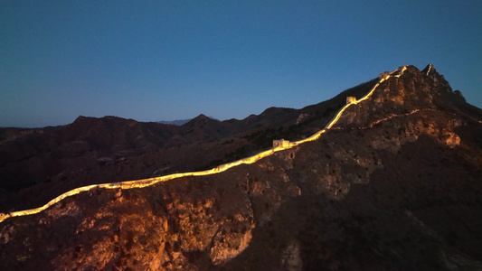 夜游长城夜景长城夜间的长城晚上的长城视频