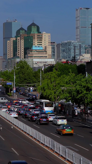 延时北京朝阳门外大街交通CBD61秒视频