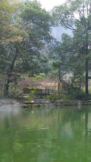 中国风古风池塘雨庭连廊人间仙境酉州古城67秒视频