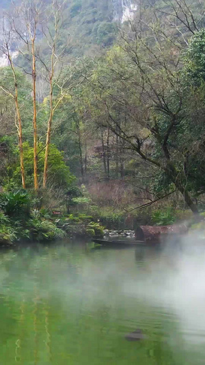 中国风古风池塘雨庭连廊人间仙境酉州古城67秒视频