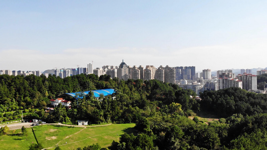 航拍贵州贵阳药用植物园全景[环景]视频