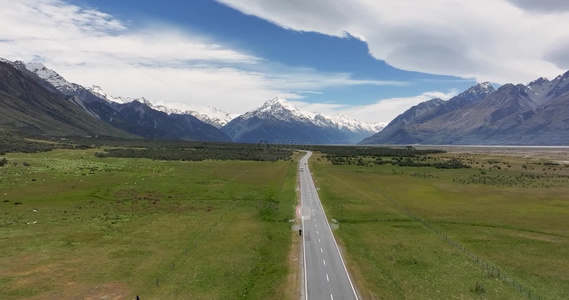 航拍新西兰库克山国家公园公路风光视频