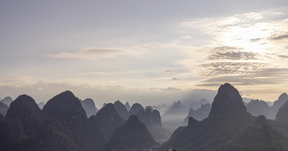  延时 广西桂林喀斯特地貌绝美日出 太阳升起视频