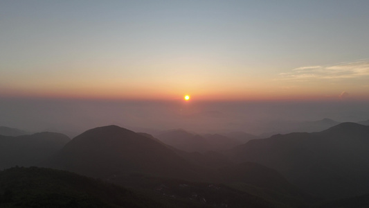 王位山日出云海视频