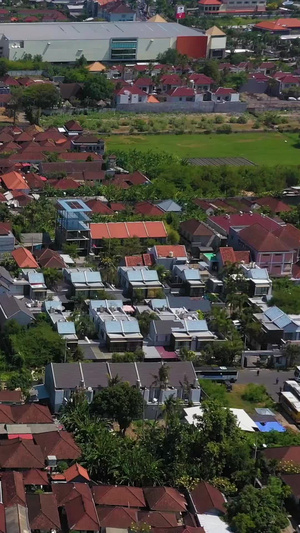 巴厘岛房屋建筑街道马路航拍建筑房屋32秒视频