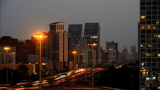 北京国贸桥高峰期的车流视频