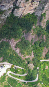 航拍5A景区雁荡山方洞景观区俯瞰盘山公路视频自然风光视频