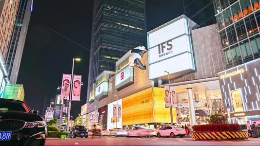 四川成都春熙路IFS大熊猫人流天空商务街道延时摄影夜景视频