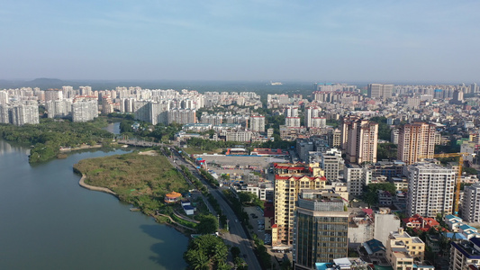 航拍万泉河海南琼海市区段嘉积水电站库区视频