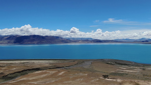 西藏高原湖泊拉昂措航拍视频48秒视频