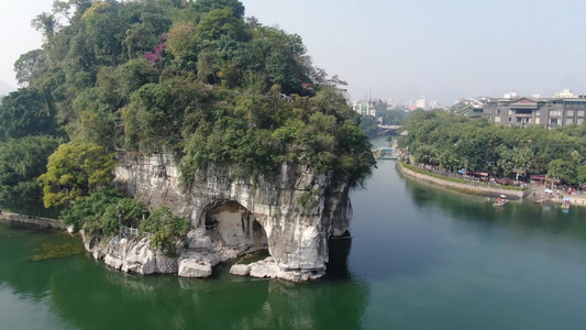 航拍广西桂林象鼻山景区视频