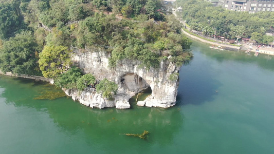 航拍广西桂林象鼻山景区视频