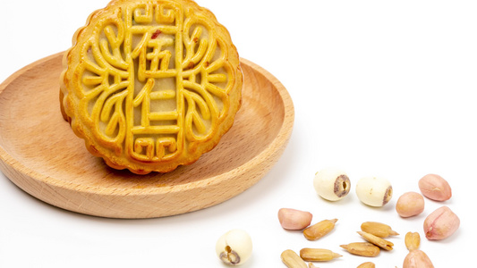 中国传统节日中秋节五仁月饼白底视频