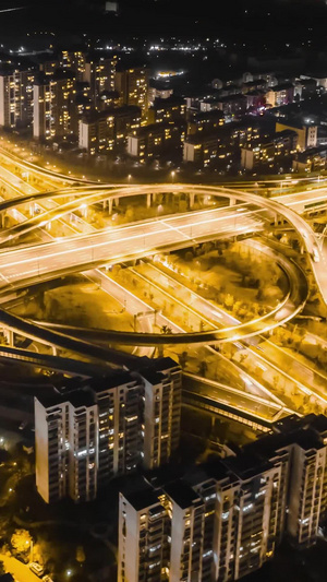 南京江北新区浦泗路立交夜景车流大范围延时摄影航拍车流延时10秒视频