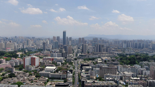 航拍城市高楼蓝天白云天际线视频
