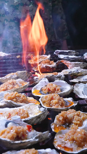 素材慢动作升格拍摄城市宵夜美食碳烤海鲜生蚝小吃慢镜头63秒视频