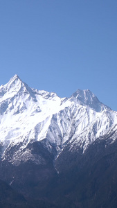 长焦实拍雪山山顶西藏旅游宣传视频