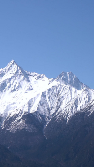 长焦实拍雪山山顶西藏旅游宣传98秒视频