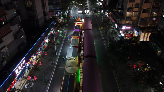 城市夜景交通车辆行驶灯光航拍视频