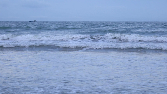 4K海浪浪花大海海洋风光航拍视频视频