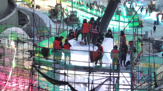 4K哈尔滨冬季冰雪大世界建设冰雪节开园航拍视频