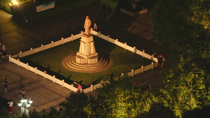 航拍城市旅游地标纪念历史伟人孙中山先生雕像街景4k素材57秒视频