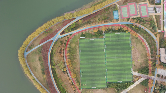 航拍郑州西运河公园滨河足球场体育运动设施视频