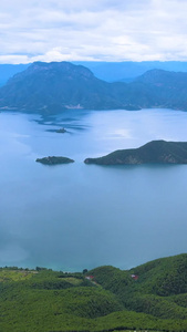 航拍云南泸沽湖风景区自然风景视频