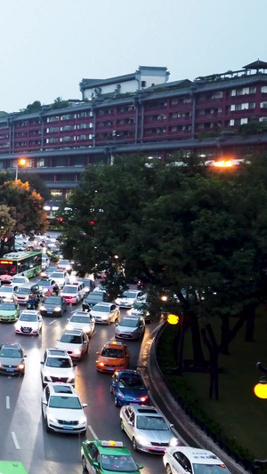 拍摄城市晚高峰拥堵的交通早高峰45秒视频