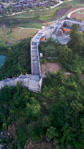 航拍青岩古镇长城和古镇生态视频素材5A风景区视频