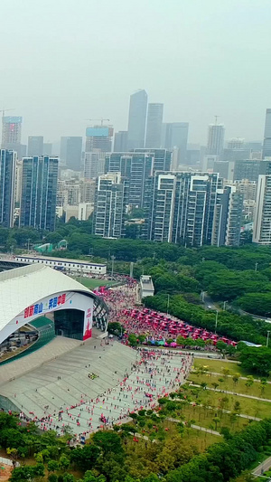 深圳春茧体育馆 城市美景 航拍运动会36秒视频