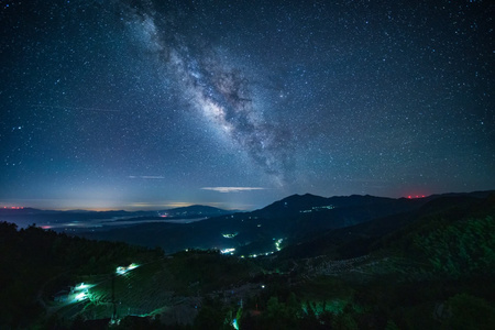 湖南娄底紫鹊界梯田银河星空延时摄影视频