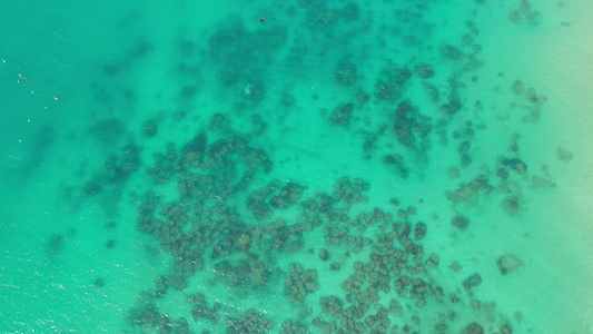 航拍海南省陵水黎族自治县分界洲岛景区海底珊瑚礁视频