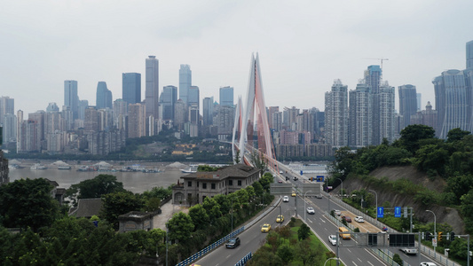 4k重庆东水门大桥城市交通视频
