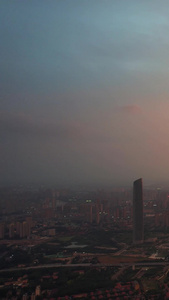 航拍城市罕见夕阳晚霞落日天空天际线高楼街景素材高楼素材视频