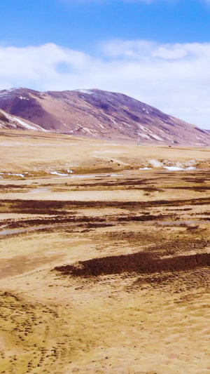 康定美丽的雪山蓝蓝的天空  藏区37秒视频