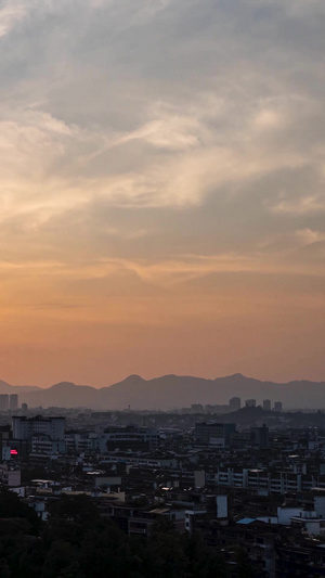 实拍晚霞夕阳落日城市天际线延时摄影14秒视频