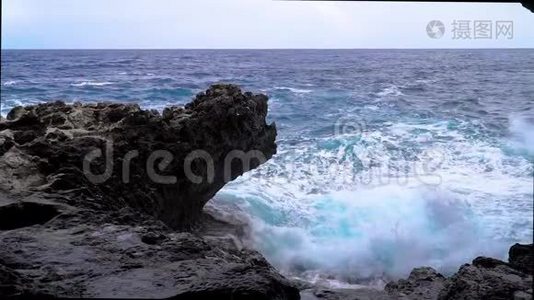 海上风暴视频