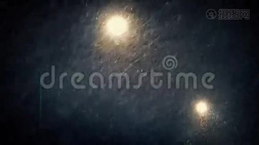 雪天里的街灯视频